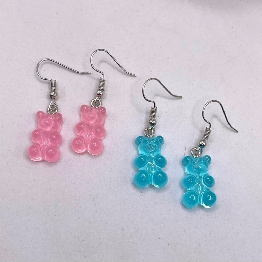 🆕SUPER CUTE & FUN GUMMY BEAR EARRINGS! SET = 1 PINK PAIR & 1 BLUE PAIR!